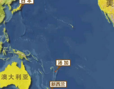 湯加幸存人員用手拉防爆葫蘆吊運海嘯后的廢墟