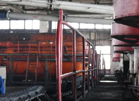 洗煤廠用防爆手拉葫蘆吊運脫介篩大梁